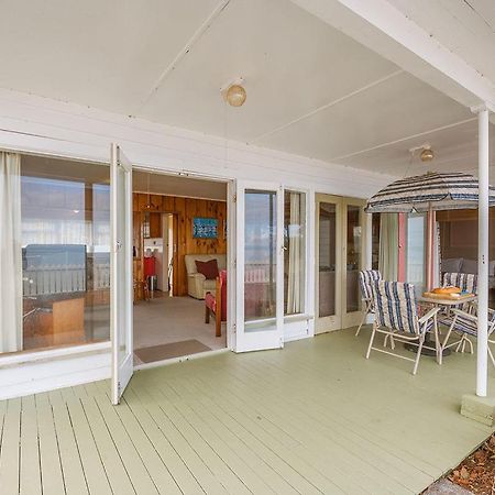 Lake Edge Cottage - Waitahanui Holiday Home Экстерьер фото