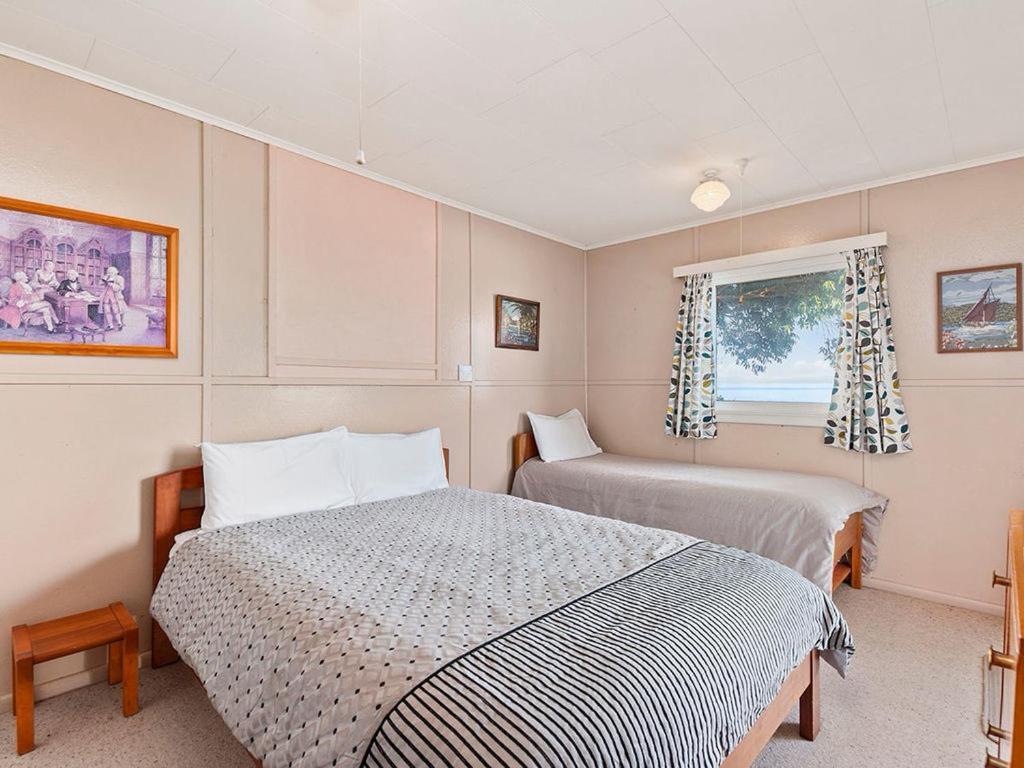 Lake Edge Cottage - Waitahanui Holiday Home Экстерьер фото