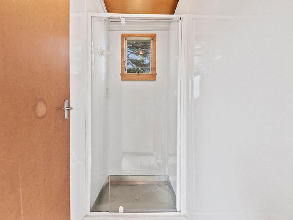 Lake Edge Cottage - Waitahanui Holiday Home Экстерьер фото